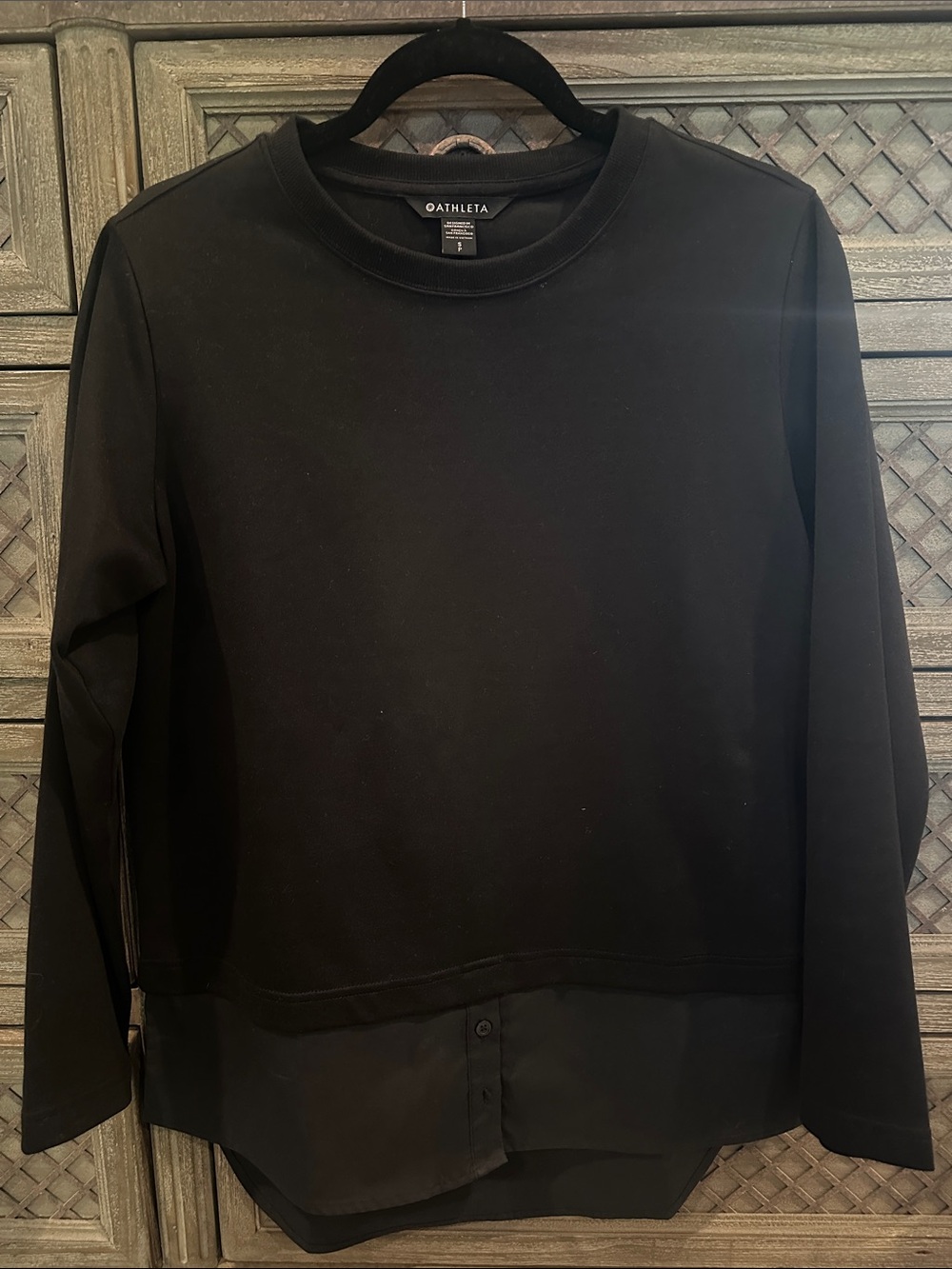 Athleta Women’s Black Layered-Hem Crew Sweatshirt